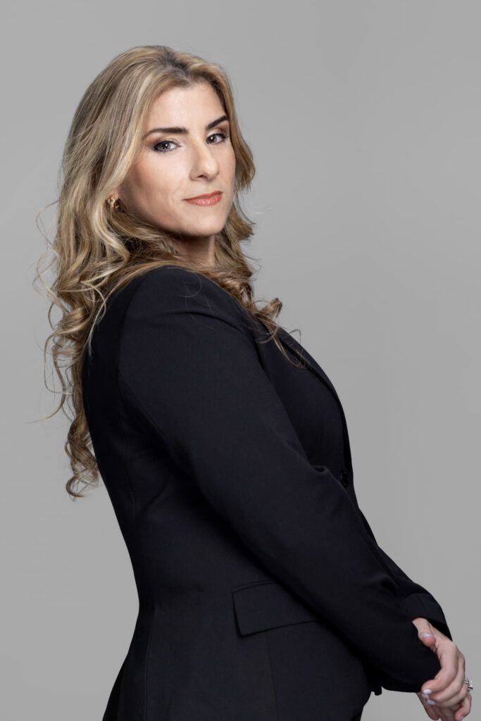 Karla Jacobo — Abogada Asociada Senior, Cáceres Torres
